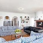 Villa La Contenta